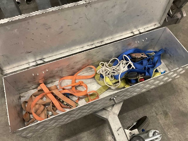 Euroscaffold aluminium rolsteiger op aanhanger - afbeelding 5 van  13