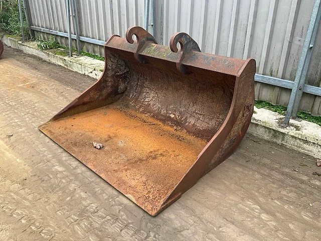 Eurosteel - cw-30 - graafbak - afbeelding 1 van  8