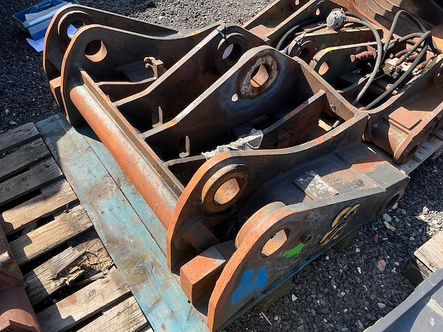 Eurosteel 2000 snelwissel shovel - afbeelding 4 van  4