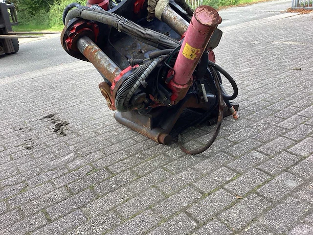 Eurosteel indexator rt60-te-hd tiltrotator - afbeelding 17 van  19