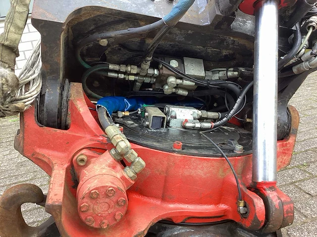Eurosteel indexator rt60-te-hd tiltrotator - afbeelding 9 van  19