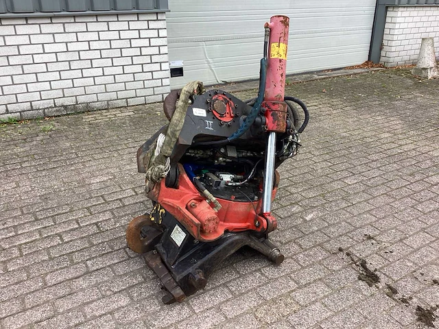 Eurosteel indexator rt60-te-hd tiltrotator - afbeelding 1 van  19