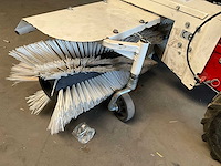 Eurosystems p55 zelfrijdende veegmachine - afbeelding 3 van  11