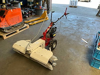 Eurosystems p55 zelfrijdende veegmachine - afbeelding 5 van  11