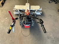 Eurosystems p55 zelfrijdende veegmachine - afbeelding 8 van  11