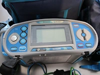 Eurotest xe mi3201bt metrel met meetkabels en pennen. - afbeelding 2 van  4