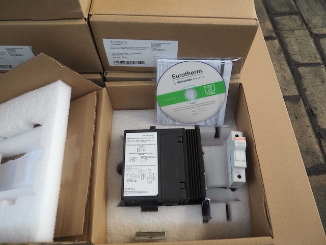 Eurotherm - epack-1ph/25a/24v - power controller (7x) - afbeelding 2 van  7