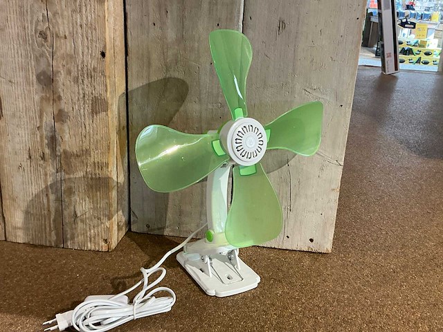 Eurotrail etlt1401 clip ventilator (4x) - afbeelding 1 van  5