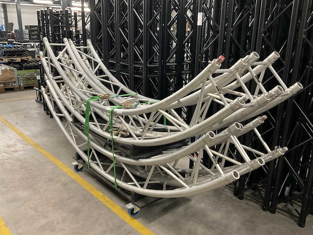 Eurotruss fd34 aluminium cirkel truss - afbeelding 1 van  3