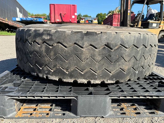 Eurotyre - all-trac radial - band 13r22.5 - afbeelding 8 van  9