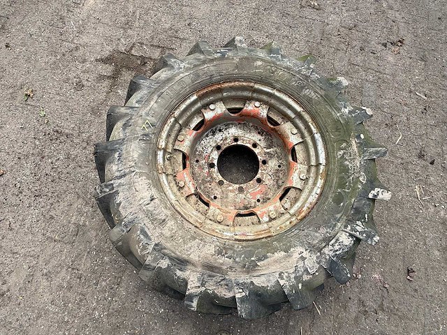 Eurotyre - band 14.9r28 - afbeelding 2 van  9