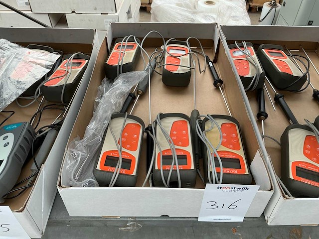 Eutech ecoscan temp 6 thermometer (5x) - afbeelding 1 van  4