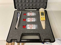 Eutech ectestr 11+ multirange conductivity tester