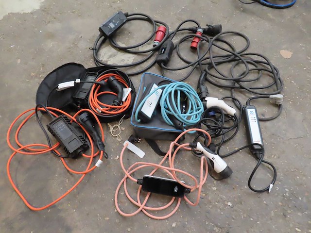 Ev lader (7x) - afbeelding 1 van  7