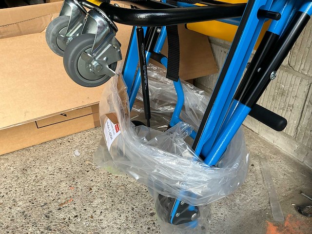 Evac+chair - 1-600h (600h range) - evacuatiestoel (2x) - afbeelding 1 van  1