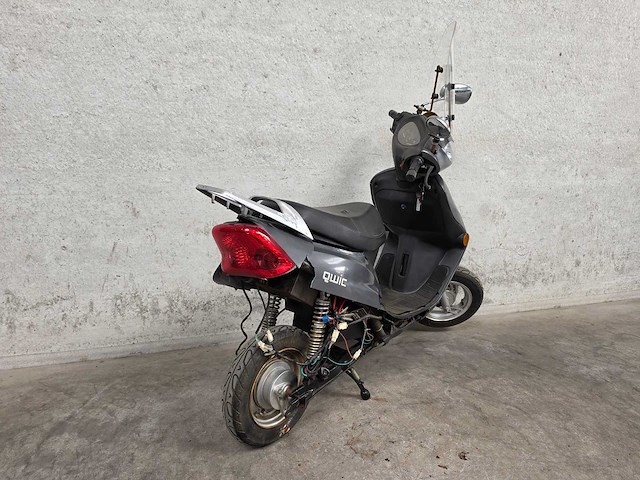 Evader - snorscooter - ev100s - brommer - afbeelding 3 van  6