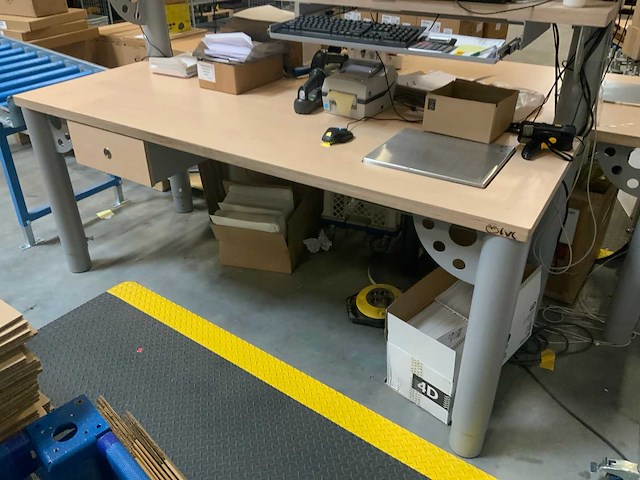 Evc - duo - 2-delige inpaktafel eiland met 30kg weegschaal - afbeelding 20 van  20