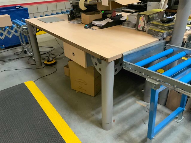 Evc - duo - 2-delige inpaktafel eiland met 30kg weegschaal - afbeelding 20 van  24