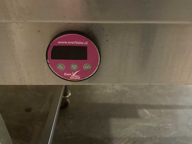 Everbake 6 vaks frituurstation voor oliebollen - afbeelding 10 van  16
