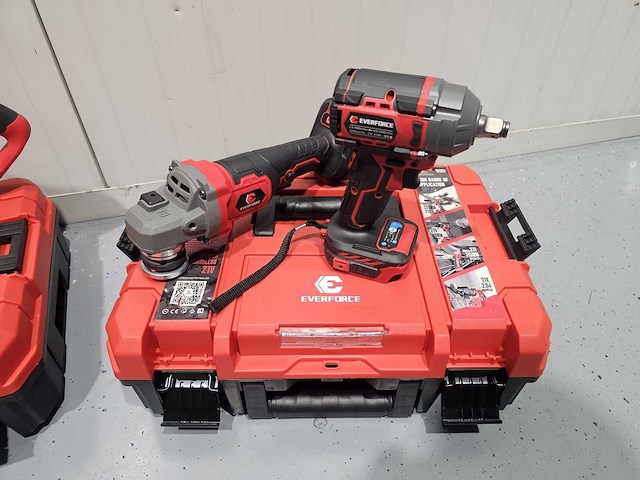 Everforce - 4-delig lithium accugereedschap in 2 koffers - klopboormachine - schroefmachine - haakse slijper - slagmoersleutel - 2 accu's - afbeelding 2 van  11