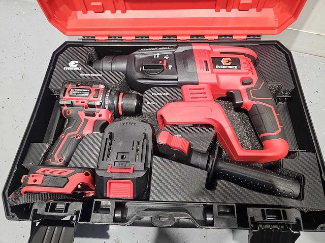 Everforce - 4-delig lithium accugereedschap in 2 koffers - klopboormachine - schroefmachine - haakse slijper - slagmoersleutel - 2 accu's - afbeelding 10 van  14