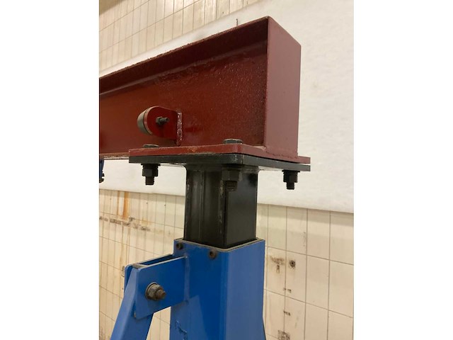 Everlift mt2-3 verplaatsbare portaalkraan - 1000 kg - compleet met loopkat en takel - afbeelding 8 van  11
