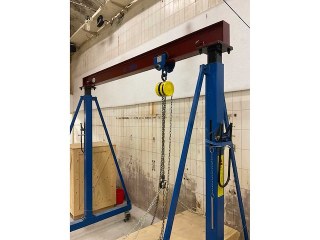 Everlift mt2-3 verplaatsbare portaalkraan - 1000 kg - compleet met loopkat en takel - afbeelding 4 van  11