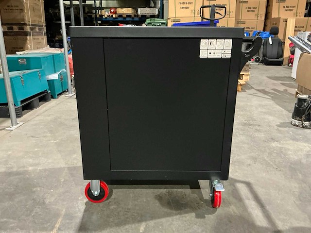 Eversteel gevulde gereedschapswagen - afbeelding 3 van  11