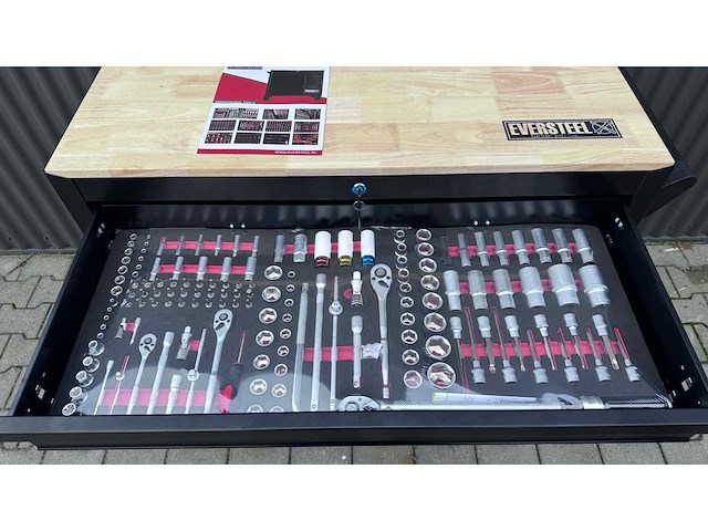 Eversteel gevulde gereedschapswagen - afbeelding 14 van  20