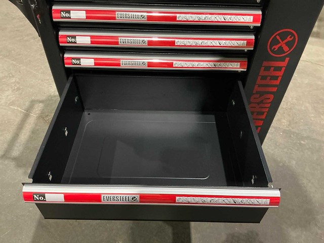 Eversteel gevulde gereedschapswagen - afbeelding 11 van  11