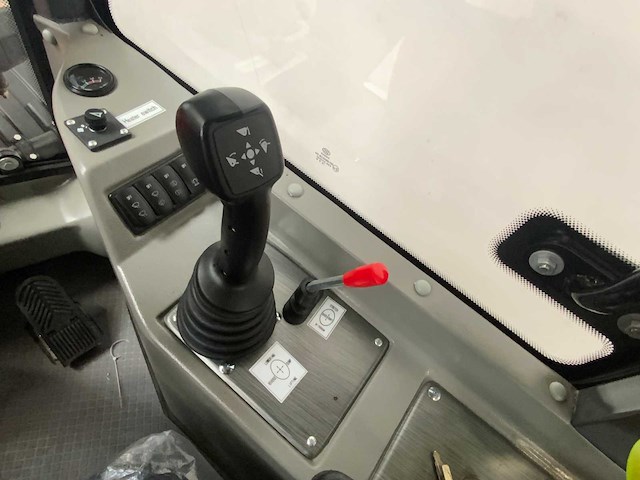 Everun - 2025 - er08 - knikwiellader met snelwissel - afbeelding 12 van  14