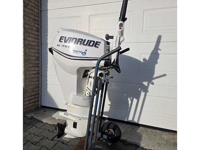 Evinrude - e-tec - 25 pk - buitenboordmotor - afbeelding 2 van  7