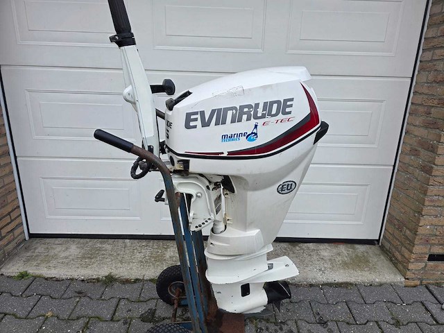 Evinrude - e-tec - 25 pk - buitenboordmotor - afbeelding 3 van  14