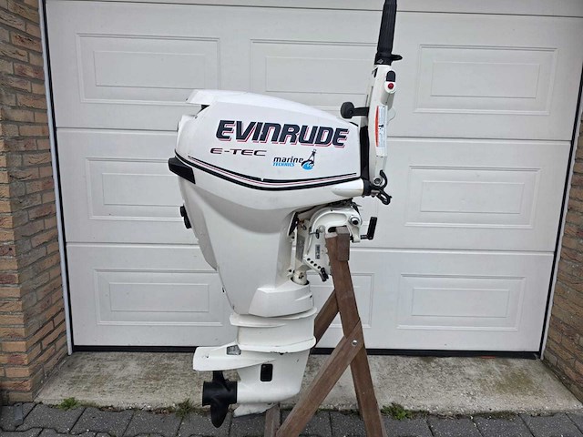 Evinrude - e-tec - 25 pk - buitenboordmotor - afbeelding 2 van  12