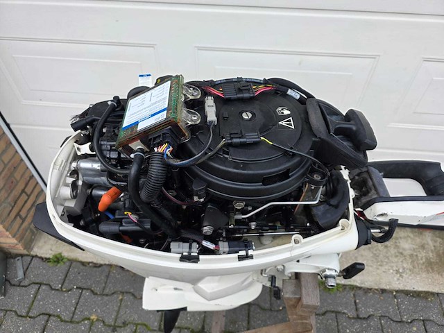 Evinrude - e-tec - 25 pk - buitenboordmotor - afbeelding 7 van  12