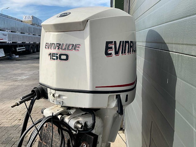 Evinrude - xl-staart e-tec - 150 pk - 2-takt - buitenboordmotor - afbeelding 7 van  22