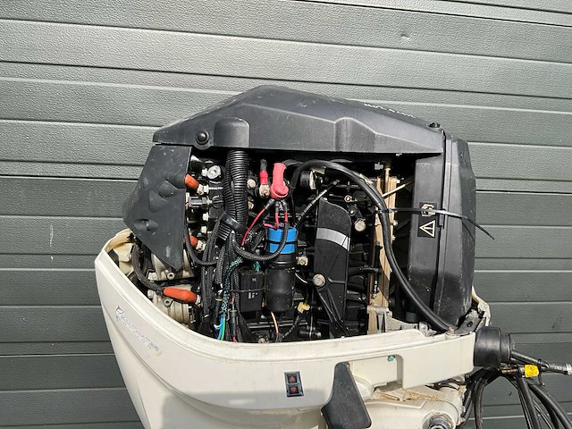 Evinrude - xl-staart e-tec - 150 pk - 2-takt - buitenboordmotor - afbeelding 8 van  22