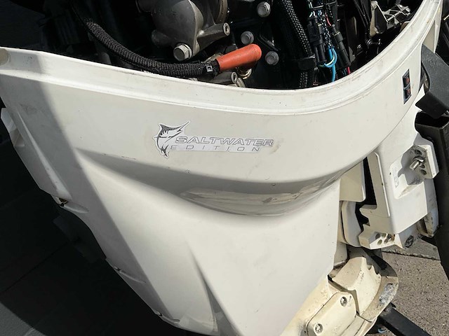 Evinrude - xl-staart e-tec - 150 pk - 2-takt - buitenboordmotor - afbeelding 11 van  22