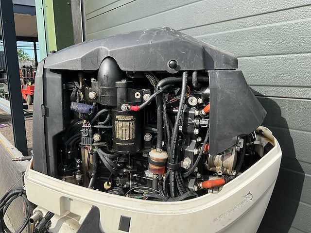 Evinrude - xl-staart e-tec - 150 pk - 2-takt - buitenboordmotor - afbeelding 14 van  22