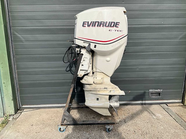 Evinrude - xl-staart e-tec - 150 pk - 2-takt - buitenboordmotor - afbeelding 18 van  22