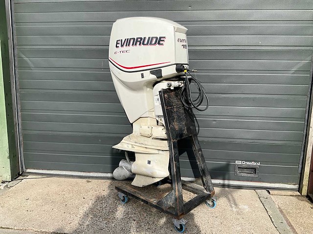 Evinrude - xl-staart e-tec - 150 pk - 2-takt - buitenboordmotor - afbeelding 20 van  22