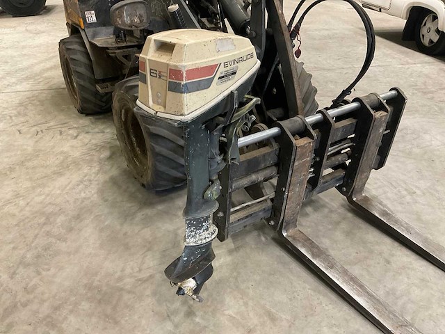 Evinrude buitenboordmotor 6pk - afbeelding 1 van  10