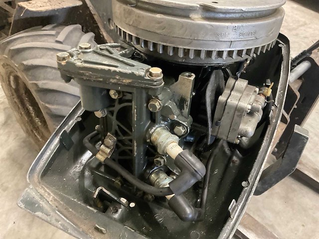 Evinrude buitenboordmotor 6pk - afbeelding 10 van  10