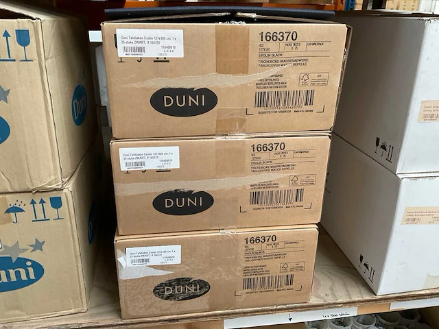 Evolin black doos á 25 stuks duni tafellakens (3x) - afbeelding 2 van  3