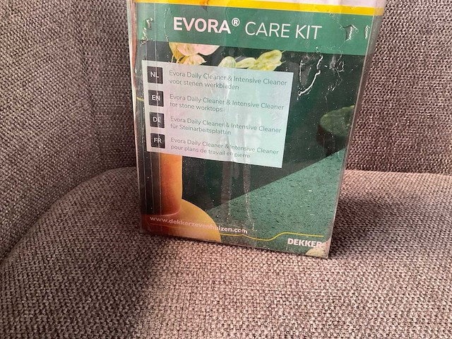 Evora care kit onderhoudsset voor stenen werkbladen - afbeelding 2 van  2