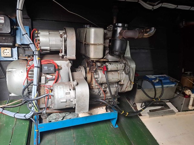 Ex beroepsmatige werkboot - afbeelding 11 van  17