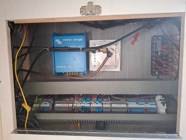 Ex beroepsmatige werkboot - afbeelding 16 van  17