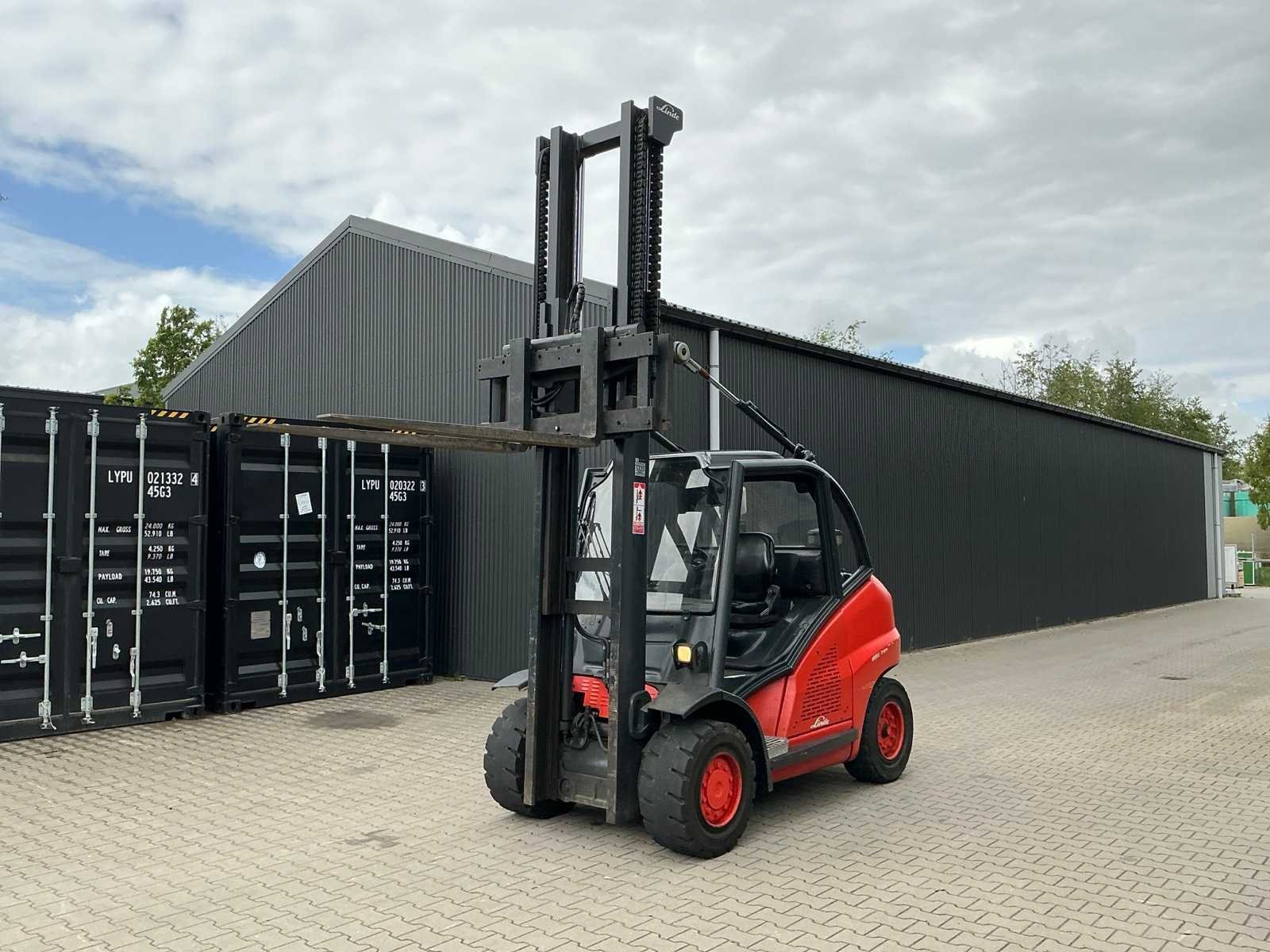 Ex-rental materieel, voertuigen, bouwmachines, aanbouwdelen, buitenkeukens en gereedschappen