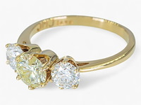 Exclusieve 14k geelgouden ring | natuurlijke diamanten | 1.80ct | (f–g, si1–vs2) | ( hrd gecertificeerd ), 3-stenen ring, 2025 - afbeelding 4 van  8