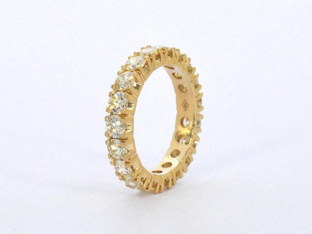 Exclusieve alliance ring met diamanten - afbeelding 6 van  10